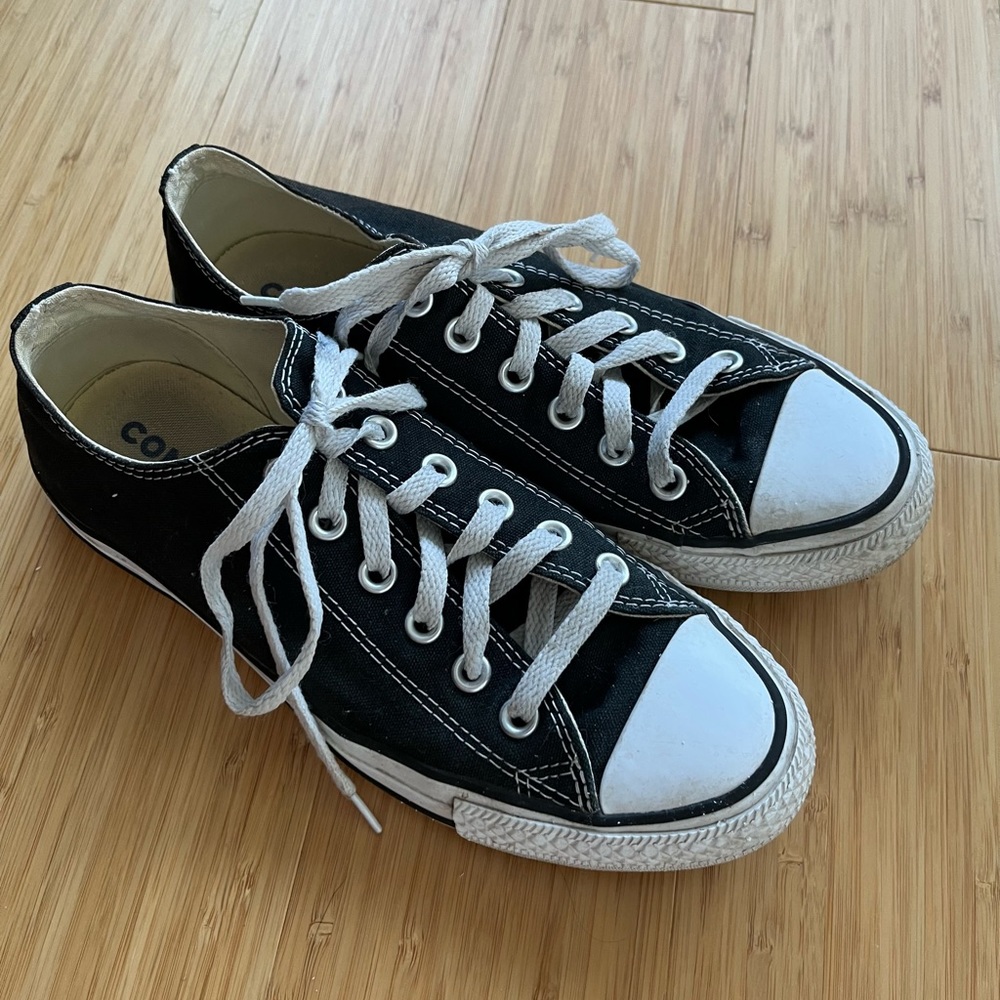 Black Converse Size 8